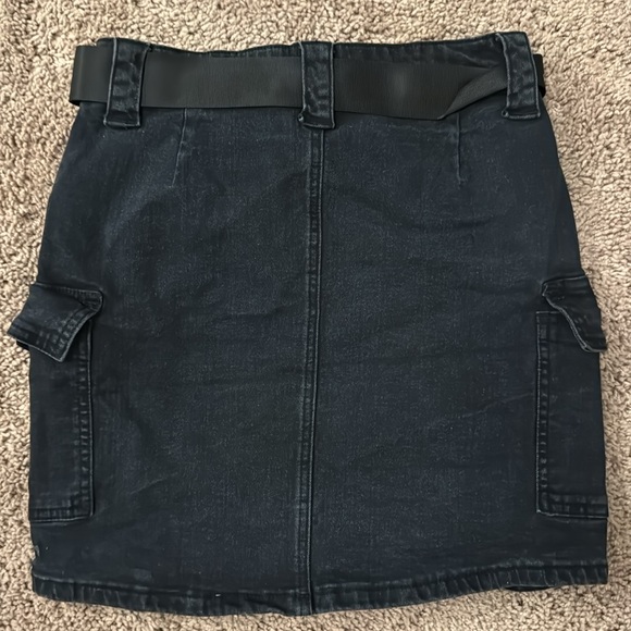 Superdown Mini Skirt - Picture 2 of 2